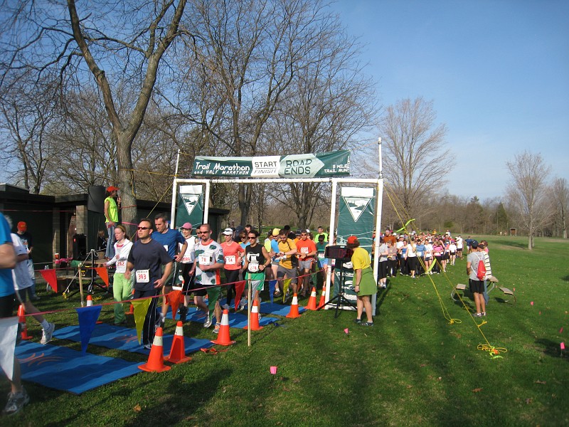 Road Ends 5M 09 0106.jpg - The Road Ends 5 Mile Trail Race in Pinckney Michigan. April 25, 2009. One word = Hills! This was my second run for this race.